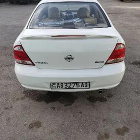 Nissan Sunny 2010
