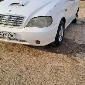 Kia Cerato 2002