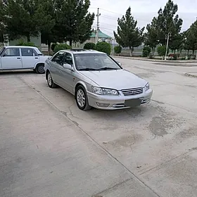 Toyota Camry 2000