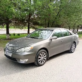 Toyota Camry 2005