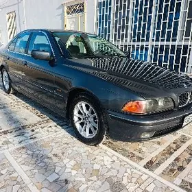 BMW 528 2000