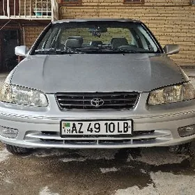 Toyota Camry 2000
