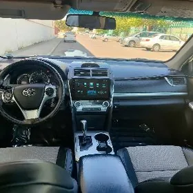 Toyota Camry 2013