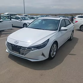 Hyundai Elantra 2022