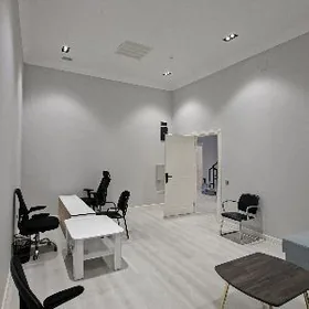 Arenda Ofis 5 kom.ofis