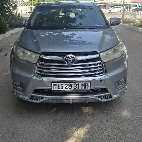 Toyota Highlander 2016