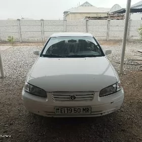 Toyota Camry 1998