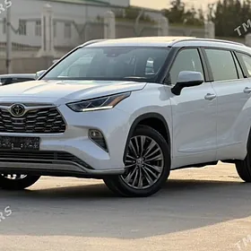 Toyota Highlander 2021