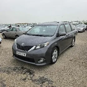 Toyota Sienna 2012