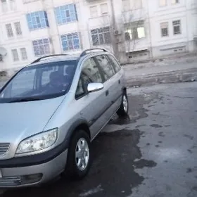 Opel Zafira 2001