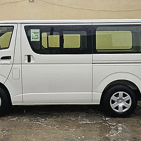 Toyota Hiace 2025