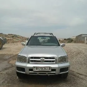 Nissan Pathfinder 1997