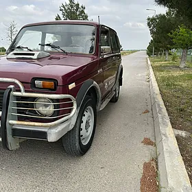 Lada Niva 2000