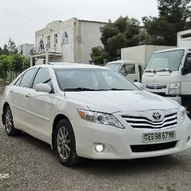 Toyota Camry 2010