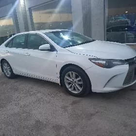 Toyota Camry 2015