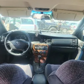 Opel Vectra 1999