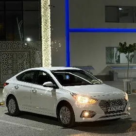 Hyundai Accent 2021