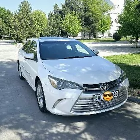 Toyota Camry 2016