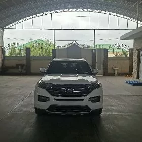 Ford Explorer 2021