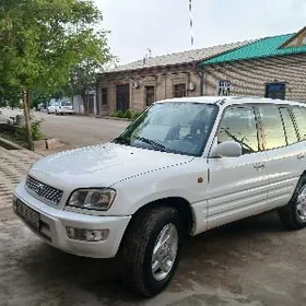 Toyota RAV4 1998
