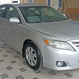 Toyota Camry 2010