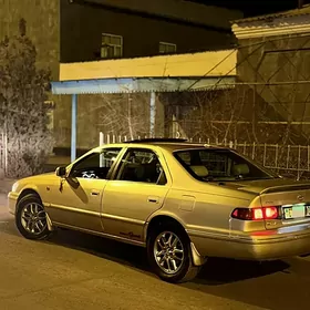 Toyota Camry 2000