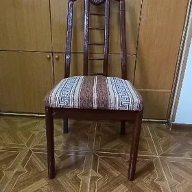 СТУЛЬЯ