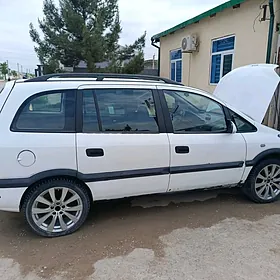Opel Zafira 1999