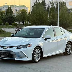 Toyota Camry 2022