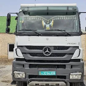Mercedes-Benz ACTROS 3331 2015