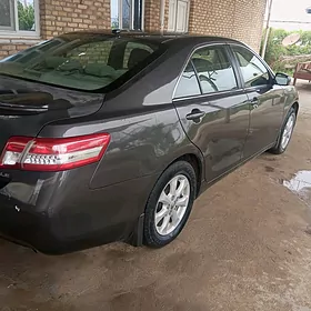 Toyota Camry 2010