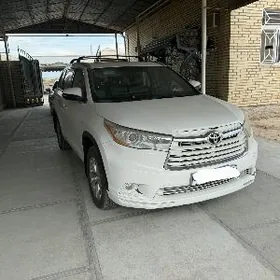 Toyota Highlander 2016