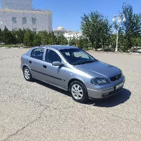 Opel Astra 2003