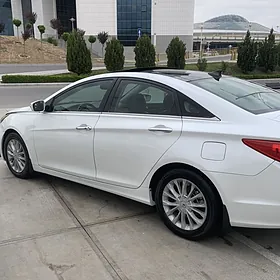Hyundai Sonata 2011