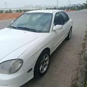 Hyundai Sonata 2000