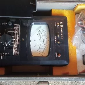 вольтметр, мегоомметр