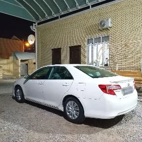 Toyota Camry 2014