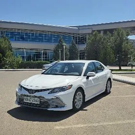 Toyota Camry 2023