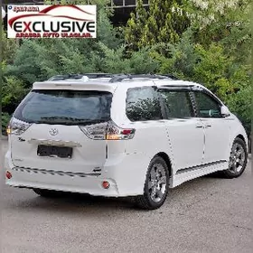 Toyota Sienna 2016