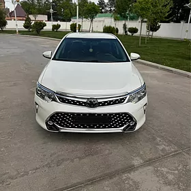 Toyota Camry 2017