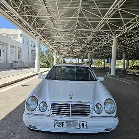 Mercedes-Benz E320 1999