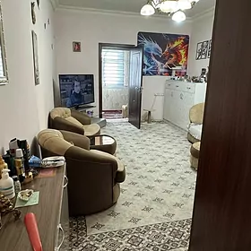 Срочно Досааф 1комн 2этаж 3-ка