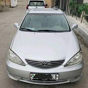 Toyota Camry 2004
