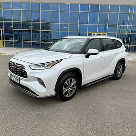 Toyota Highlander 2021