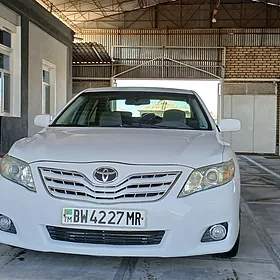 Toyota Camry 2010