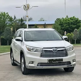Toyota Highlander 2015