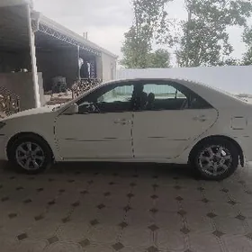 Toyota Camry 2004