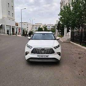 Toyota Highlander 2022