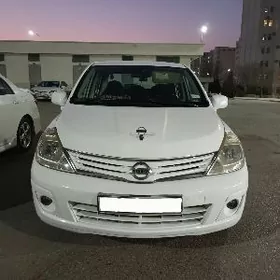 Nissan Versa 2010