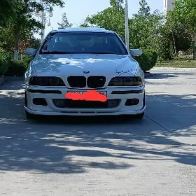 BMW E39 2000
